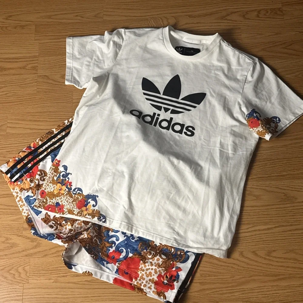 Adidas HER Studio London Dolphin Floral Shorts And Top Women's Size XL